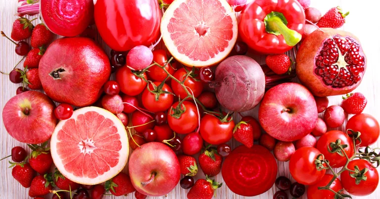 Rote Lebensmittel, die dein Herz schützen: Der ultimative Leitfaden für eine herzgesunde Ernährung