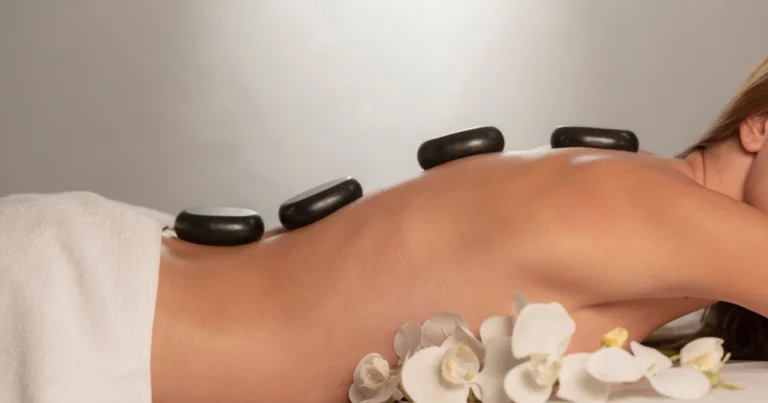 Rückengesundheit fördern: Effektive Selbstmassagetechniken für Entspannung und Wohlbefinden